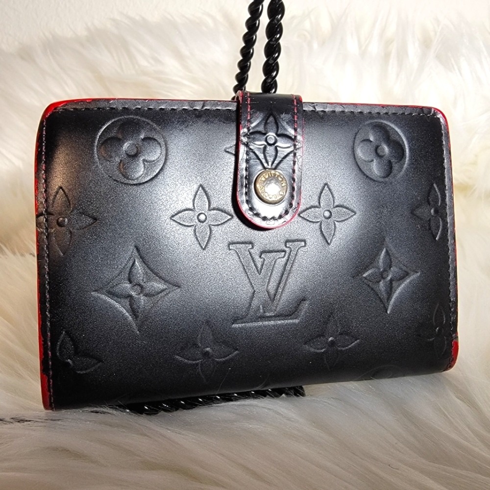 Vintage Louis Vuitton Kisslock wallet